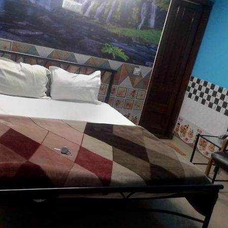 Hotel New Apple Rose Chandigarh Near Railway Station Dariya Uco Bank Ke Pass ห้อง รูปภาพ